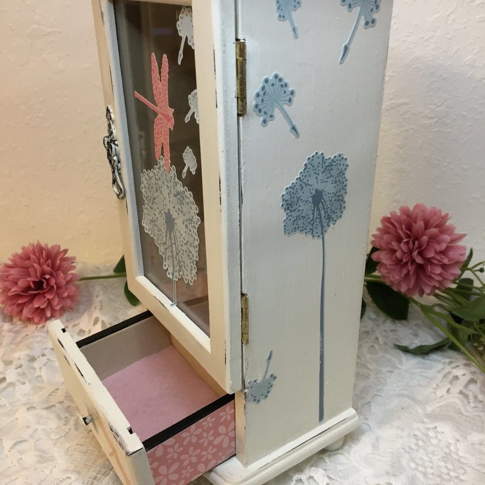 Jewelry Box - Picture 3 of 6